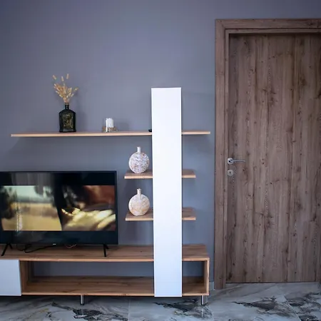 Luxe Suite, Chrysa's Private Getaway アパート