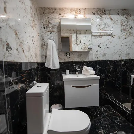 Luxe Suite, Chrysa's Private Getaway アパート テッサロニキ