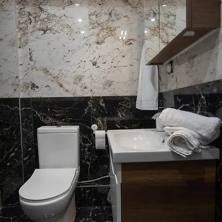 Luxe Suite, Chrysa's Private Getaway * テッサロニキ